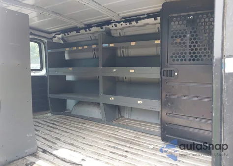 2018 GMC Savana 2500 Work Van z USA, uszkodzony, nr VIN 1GTW7AFG3J1912097